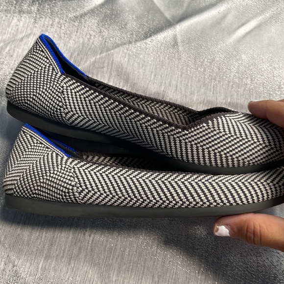 Rothy’s The Point in rare retired herringbone pattern size 6.5 - Picture 3 of 6